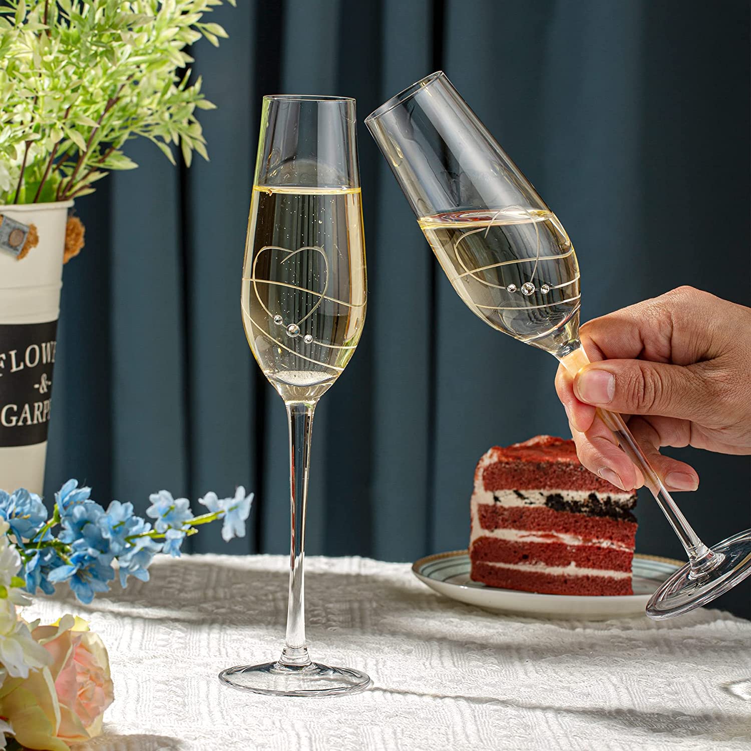 https://varlka.com/cdn/shop/products/varlka-champagne-flutes-toasting-champagne-glasses-set-of-2-with-love-heart-design-with-crystals-wine-glasses-wedding-gifts-for-couple-bride-and-groom-engagemen-517667.jpg?v=1699263604